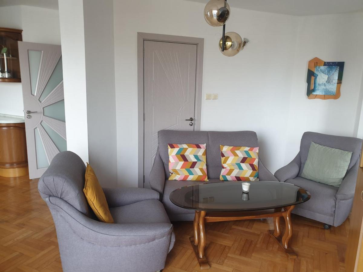 Fit Apartment Burgas Exterior photo